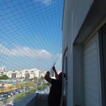 רשת נגד יונים למרפסת